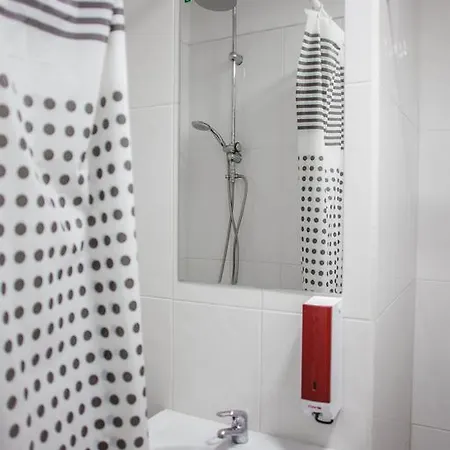 Auberge de jeunesse Lwowska26 *